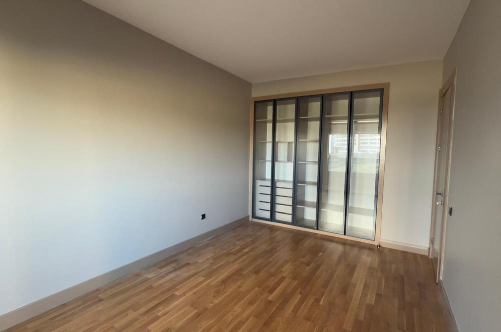NEVAPORT İNCEKTE PEYZAJ MANZARALI BALKONLU 1+1 KİRALIK DAİRE