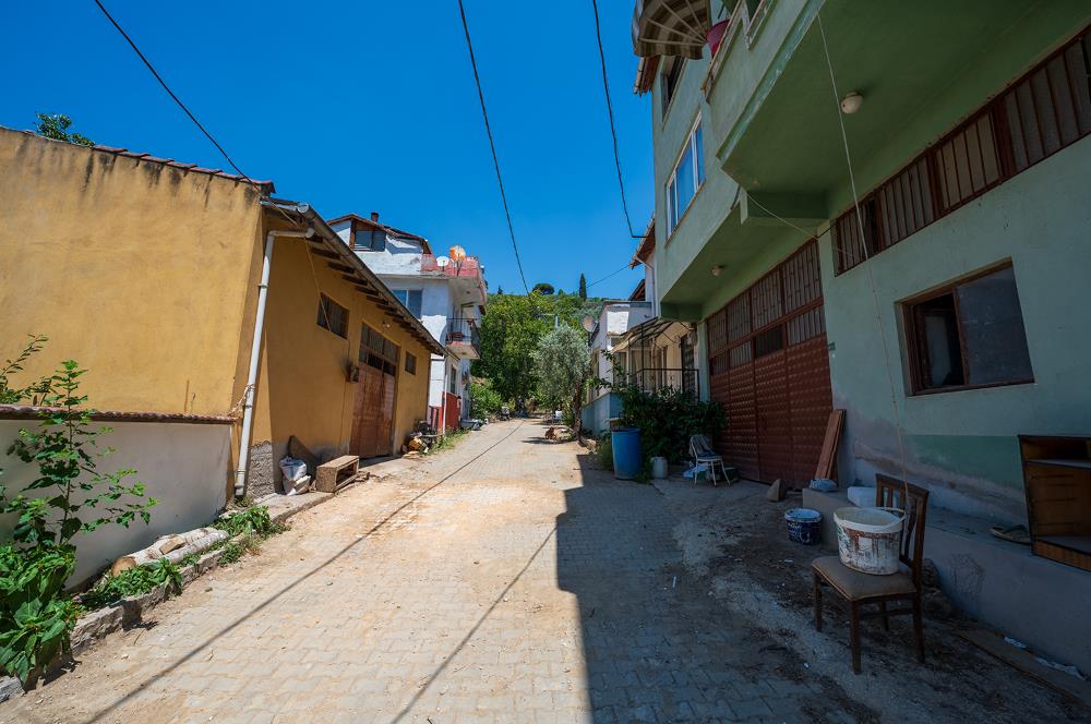 C21 Cius; Küçükkumla Köy Girişinde Bahçeli Müstakil Ev