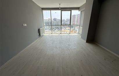 ÇEKMEKÖY TAŞDELEN ŞİLE OTOBAN CEPHE OFİS KATI