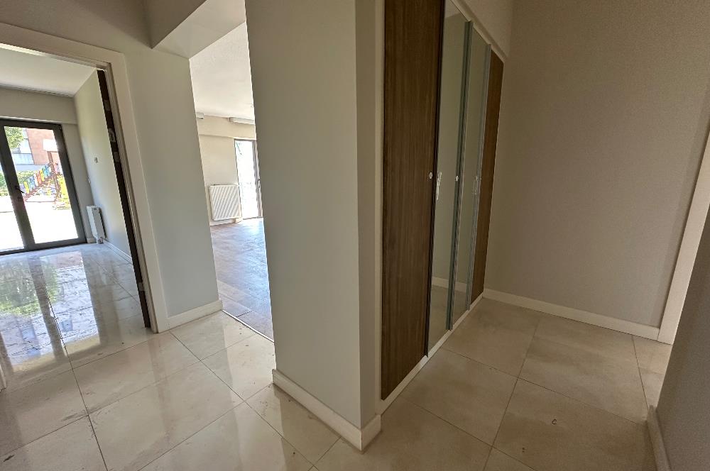 Sur Yapı İlkbahar satılık 3 + 1 bahçe katı