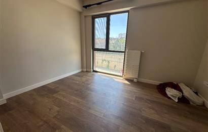Sur Yapı İlkbahar satılık 3 + 1 bahçe katı