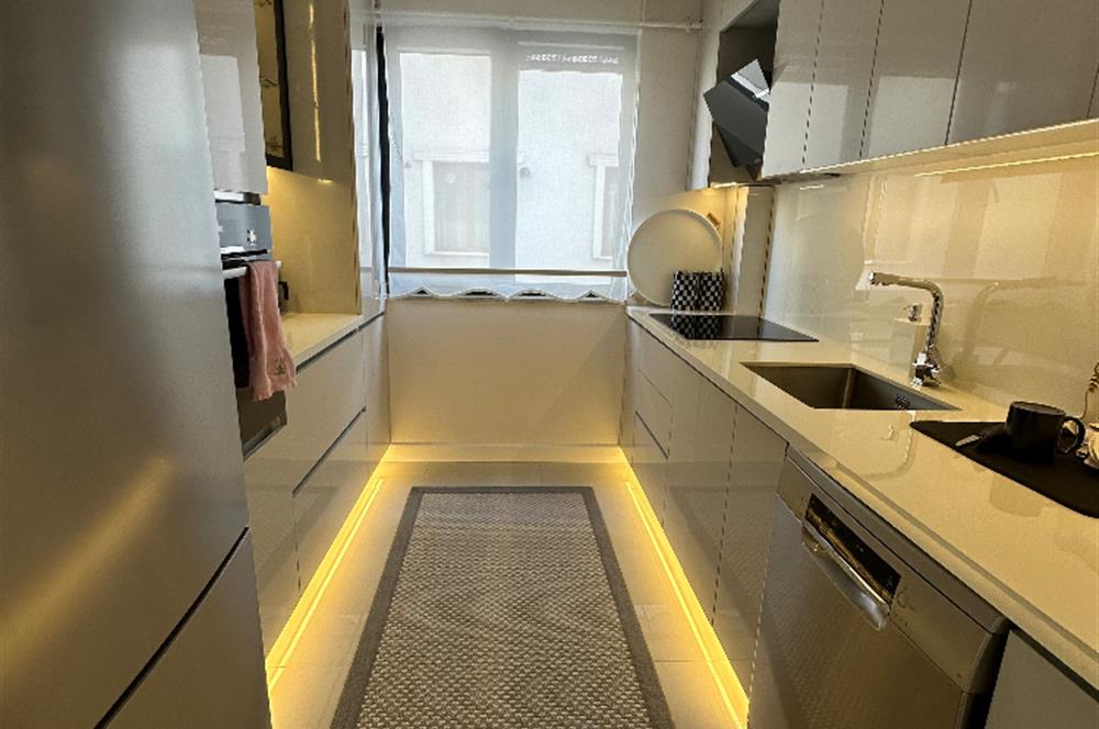 ÇEKMEKÖY TAŞDELEN MERKEZDE SATILIK 2+1 LÜKS DAİRE