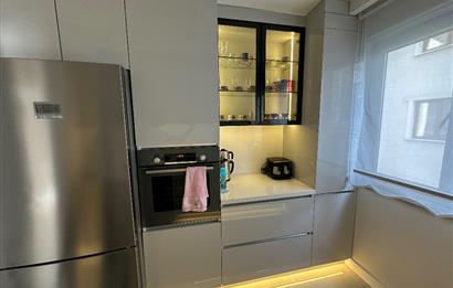 ÇEKMEKÖY TAŞDELEN MERKEZDE SATILIK 2+1 LÜKS DAİRE