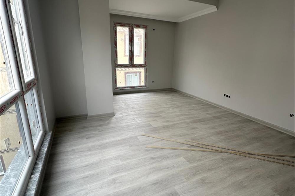 Ümraniye İstiklal'de Merkezi Lokasyon'da 3+1 Satılık Daire