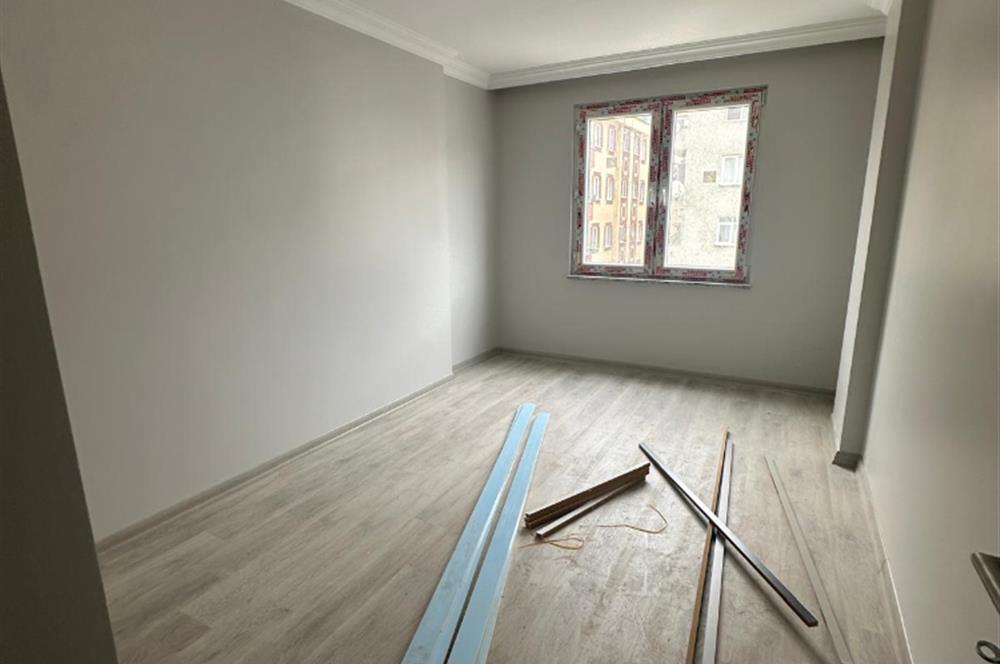 Ümraniye İstiklal'de Merkezi Lokasyon'da 3+1 Satılık Daire