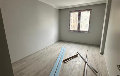 Ümraniye İstiklal'de Merkezi Lokasyon'da 3+1 Satılık Daire