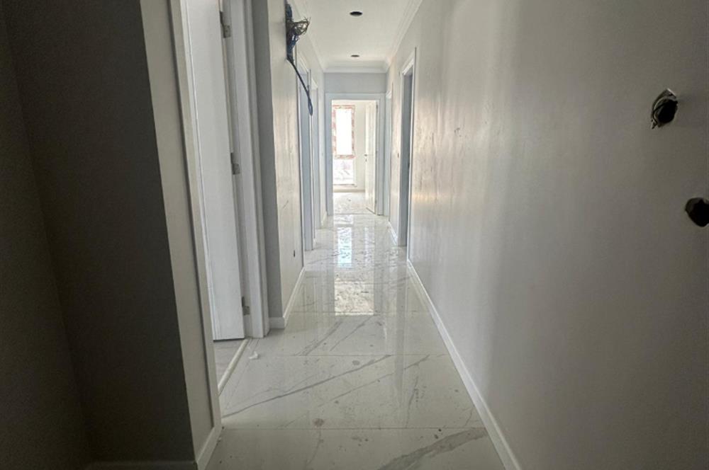 Ümraniye İstiklal'de Merkezi Lokasyon'da 3+1 Satılık Daire