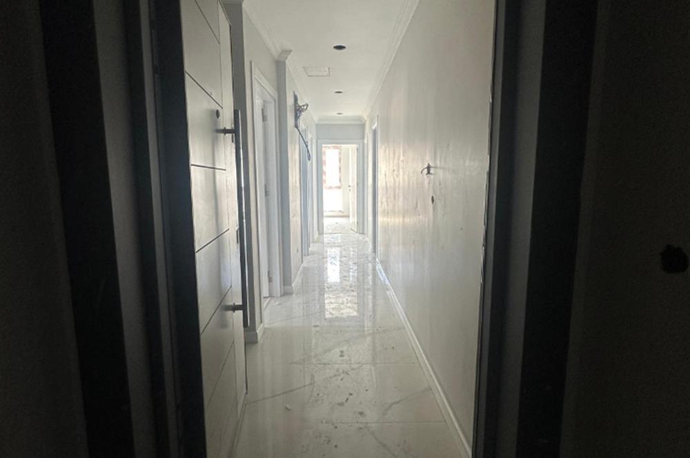 Ümraniye İstiklal'de Merkezi Lokasyon'da 3+1 Satılık Daire