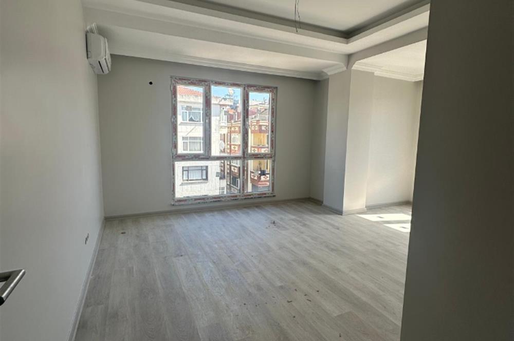 Ümraniye İstiklal'de Merkezi Lokasyon'da 3+1 Satılık Daire