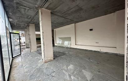 ATAŞEHİR KAYIŞDAĞI'NDA 230m2 SATILIK DÜKKAN