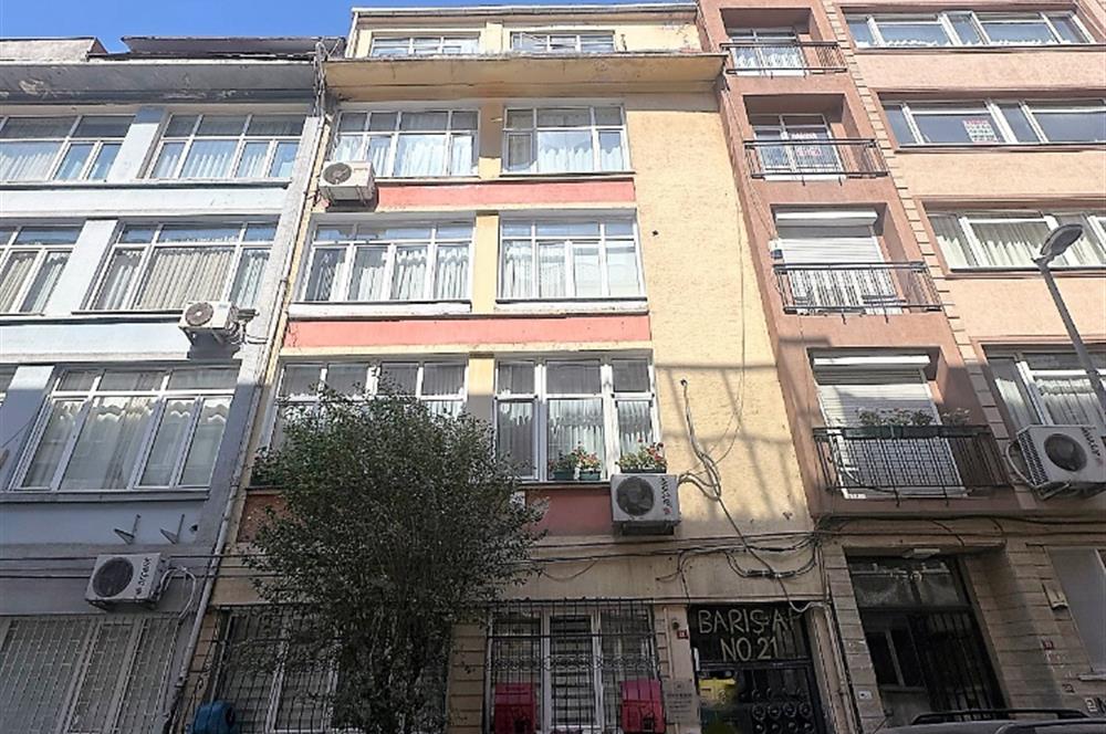ŞİŞLİ MERKEZ MAHALLESİ HANIMEFENDİ SOKAKTA SATILIK 3+1 DAİRE