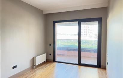 NEVAPORT İNCEKTE PEYZAJ MANZARALI BALKONLU 1+1 KİRALIK DAİRE