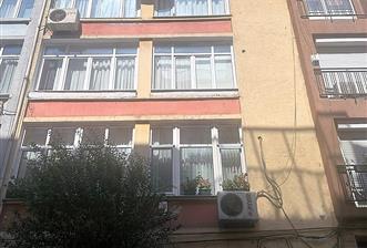 ŞİŞLİ MERKEZ MAHALLESİ HANIMEFENDİ SOKAKTA SATILIK 3+1 DAİRE