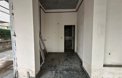 ATAŞEHİR KAYIŞDAĞI'NDA 230m2 KİRALIK DÜKKAN