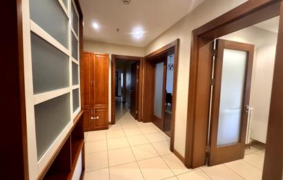 WHİTE SİDE DEKORASYONLU HAVUZ CEPHE BOŞ SATILIK3.5+1 DAİRE