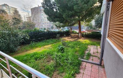 KOZYATAĞINDA BELEDİYE BLOKLARINDA İÇİ FULL YENİLENMİŞ ARAKATTA 2+1