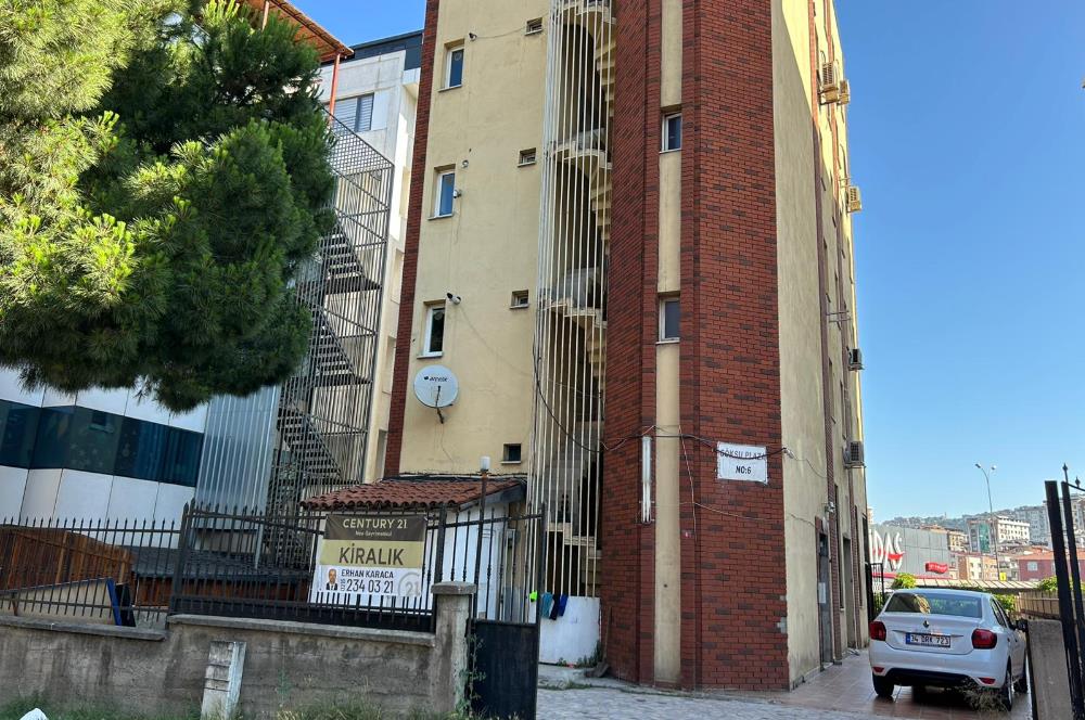 Century 21 Neo' dan, Maltepe’nin kalbinde, E-5’in hemen yanı başında işinizi büyütecek fırsat kiralık dükkan
