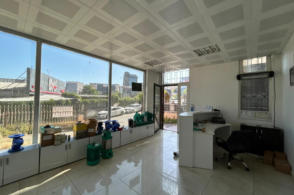 Century 21 Neo' dan, Maltepe’nin kalbinde, E-5’in hemen yanı başında işinizi büyütecek fırsat kiralık dükkan