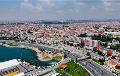 YOĞUN YAYA TRAFİĞİ OLAN CADDE ÜZERİ KULLANIMA HAZIR 250 M2 CAFE