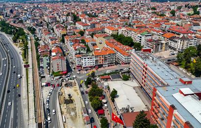 YOĞUN YAYA TRAFİĞİ OLAN CADDE ÜZERİ KULLANIMA HAZIR 250 M2 CAFE