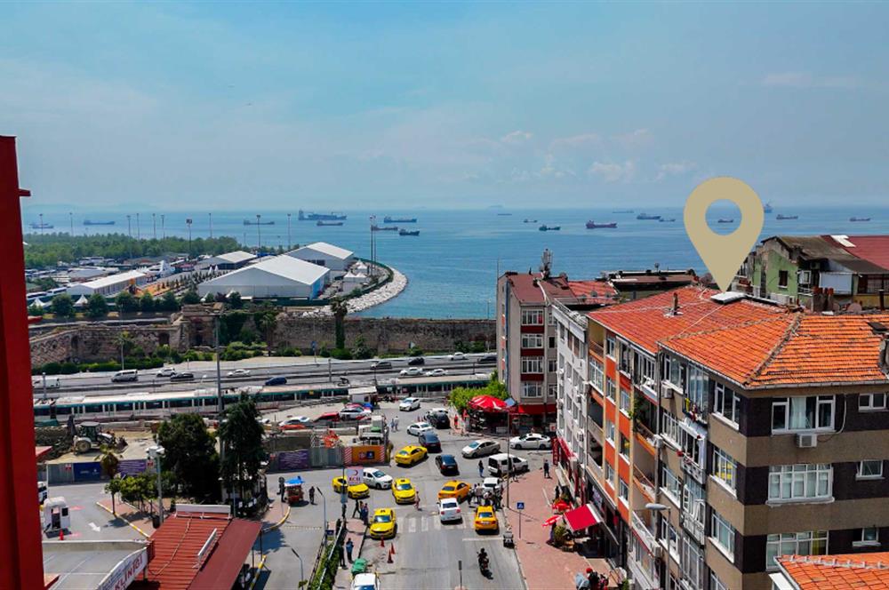 YOĞUN YAYA TRAFİĞİ OLAN CADDE ÜZERİ KULLANIMA HAZIR 250 M2 CAFE