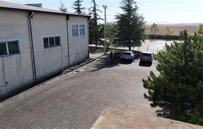 KIRŞEHİR OSB İÇİNDE KÖŞE PARSEL 3.000 m2 KAPALI ALANLI SATILIK FABRİKA