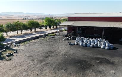KIRŞEHİR OSB İÇİNDE KÖŞE PARSEL 3.000 m2 KAPALI ALANLI SATILIK FABRİKA