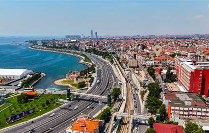 YOĞUN YAYA TRAFİĞİ OLAN CADDE ÜZERİ KULLANIMA HAZIR 250 M2 CAFE