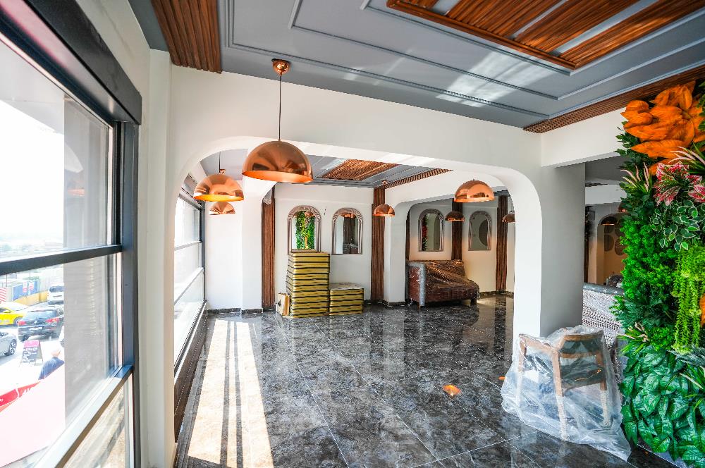 YOĞUN YAYA TRAFİĞİ OLAN CADDE ÜZERİ KULLANIMA HAZIR 250 M2 CAFE