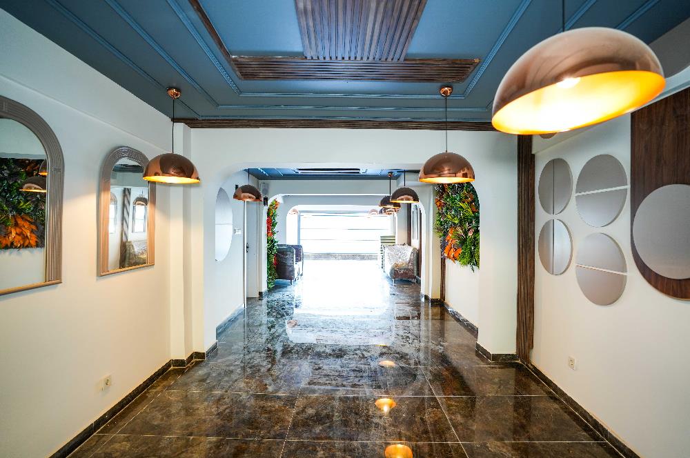 YOĞUN YAYA TRAFİĞİ OLAN CADDE ÜZERİ KULLANIMA HAZIR 250 M2 CAFE