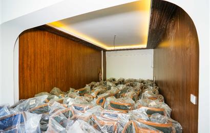 YOĞUN YAYA TRAFİĞİ OLAN CADDE ÜZERİ KULLANIMA HAZIR 250 M2 CAFE