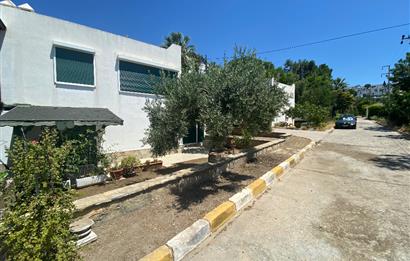 Turgutreis Nağme Sitesinde Köşe Konum Geniş Müstakil Bahçeli Deniz Manzaralı Masrafsız Dubleks Yazlık