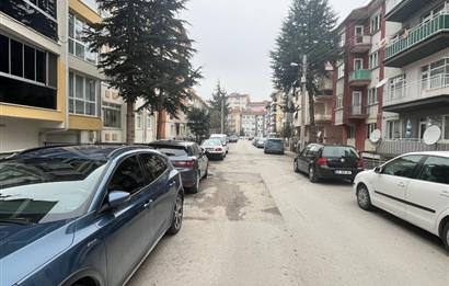 CENTURY 21 VİZYONDAN KIRMIZITOPRAKTA KİRALIK EŞYALI 2+1 DAİRE