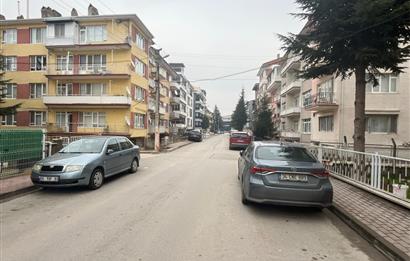 CENTURY 21 VİZYONDAN KIRMIZITOPRAKTA KİRALIK EŞYALI 2+1 DAİRE