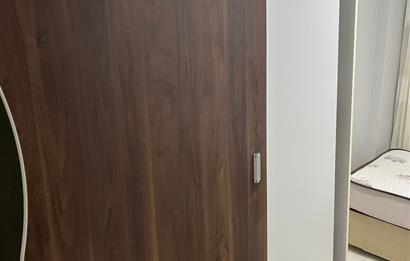 CENTURY 21 VİZYONDAN KIRMIZITOPRAKTA KİRALIK EŞYALI 2+1 DAİRE