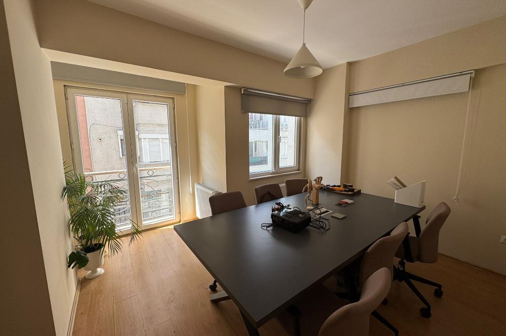 ŞEVKİ BEY SOKAKTA YENİ BİNADA 2+1 SATILIK DAİRE