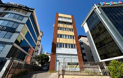 Century 21 Neo' dan, Maltepe’nin kalbinde, E-5’in hemen yanı başında işinizi büyütecek fırsat kiralık dükkan