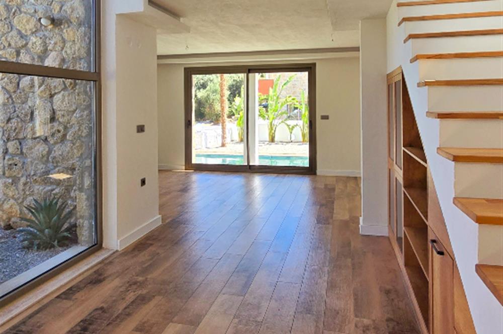 Satılık Villa Datça Ilıca Havuzlu Tam Müstakil Denize 450 metre