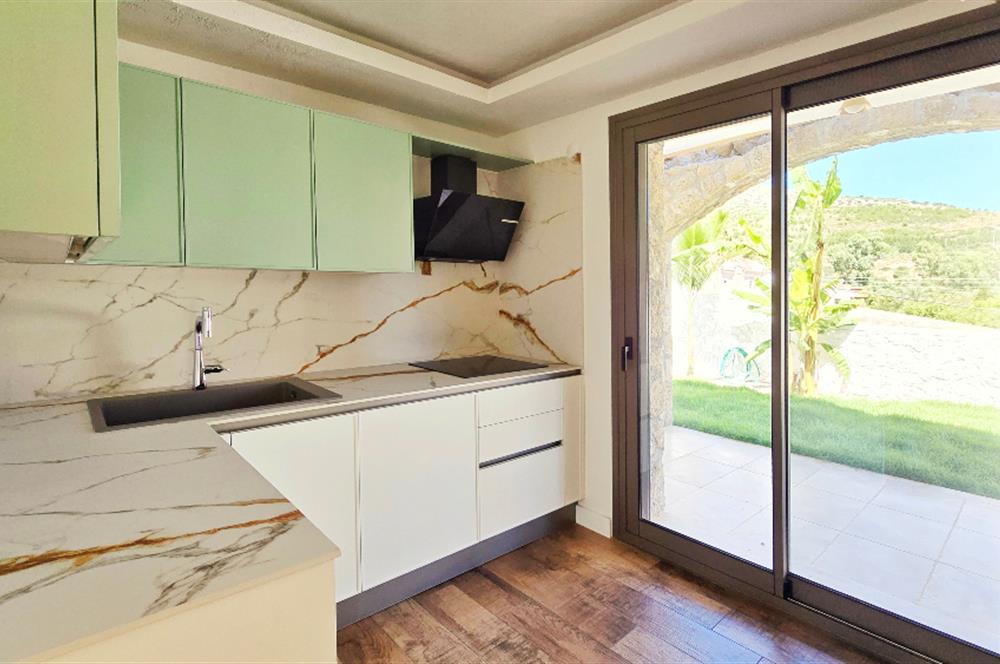 Satılık Villa Datça Ilıca Havuzlu Tam Müstakil Denize 450 metre