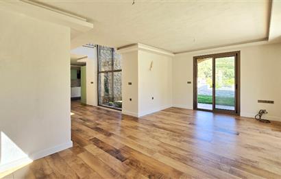 Satılık Villa Datça Ilıca Havuzlu Tam Müstakil Denize 450 metre