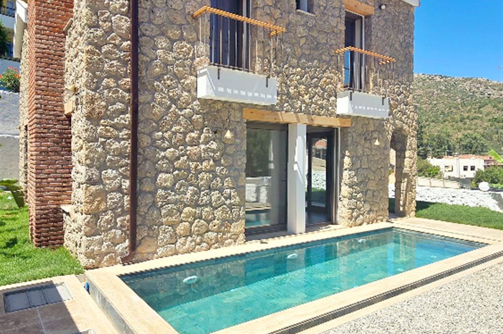 Satılık Villa Datça Ilıca Havuzlu Tam Müstakil Denize 450 metre
