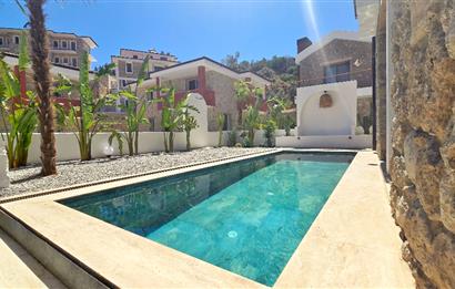 Satılık Villa Datça Ilıca Havuzlu Tam Müstakil Denize 450 metre