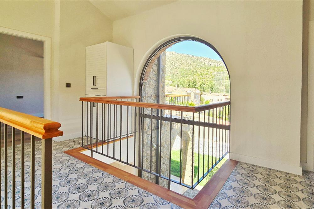 Satılık Villa Datça Ilıca Havuzlu Tam Müstakil Denize 450 metre