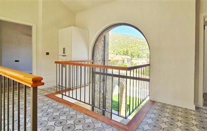 Satılık Villa Datça Ilıca Havuzlu Tam Müstakil Denize 450 metre