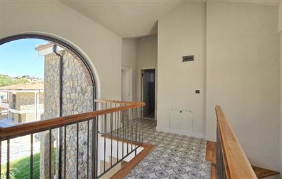 Satılık Villa Datça Ilıca Havuzlu Tam Müstakil Denize 450 metre