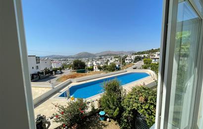 Karabağ'da Deniz Manzaralı Yıllık  Kiralık Villa 