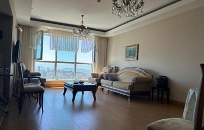 Century 21 Neo' dan satılık, Ataşehir SKY TOWERS deniz manzaralı 2+1 lüks daire