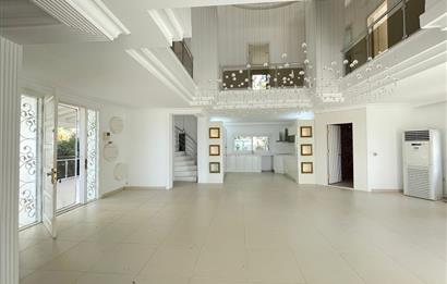 Karabağ'da Deniz Manzaralı Yıllık  Kiralık Villa 