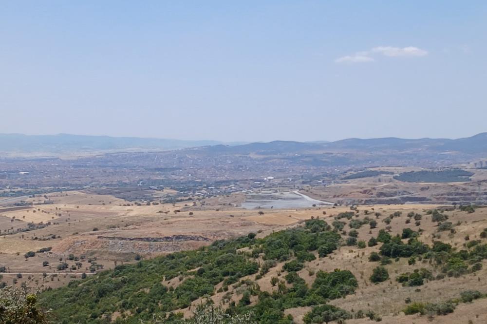 C21 LOCA'DAN KÖTEYLİ MAHALLESİNDE ŞEHİR MANZARALI SATILIK TARLA