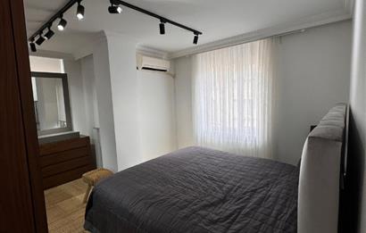 KÜÇÜK ÇAMLICA ANA ARTERLERE VE MERKEZE YAKIN BAKIMLI SATILIK